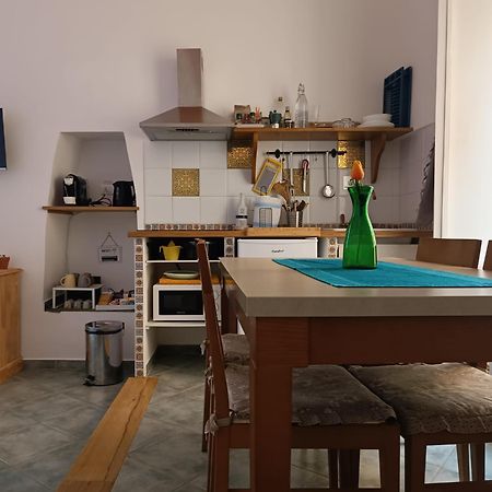 La Casetta Nelle Mura Terracina Esterno foto