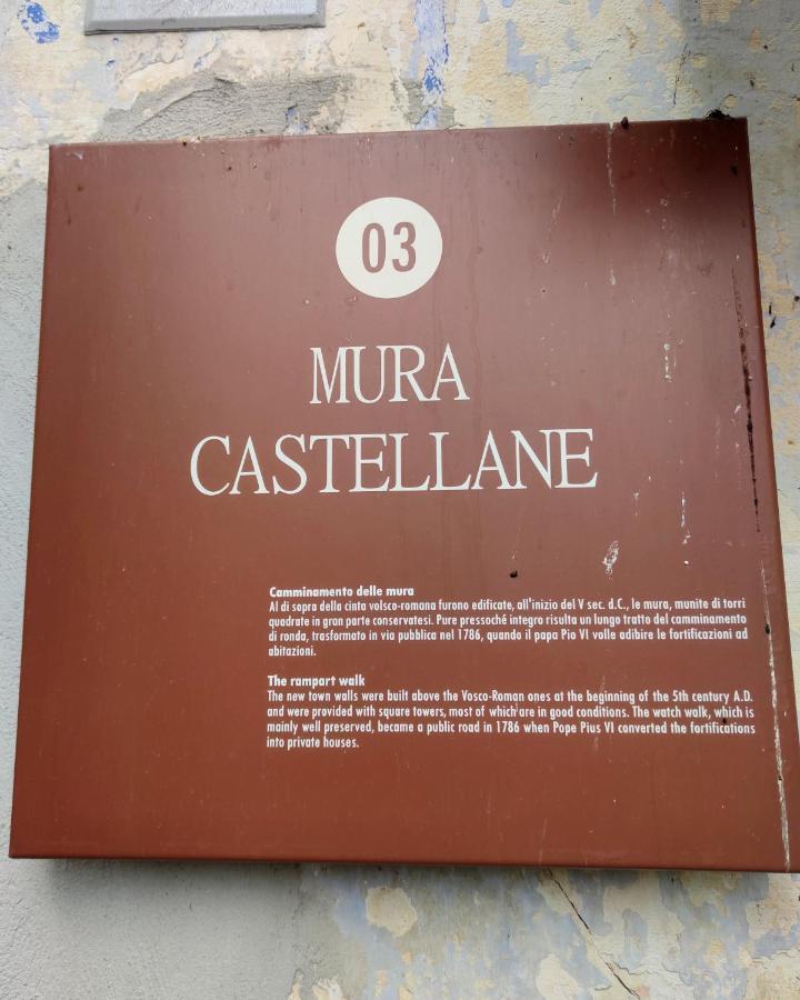 La Casetta Nelle Mura Terracina Esterno foto